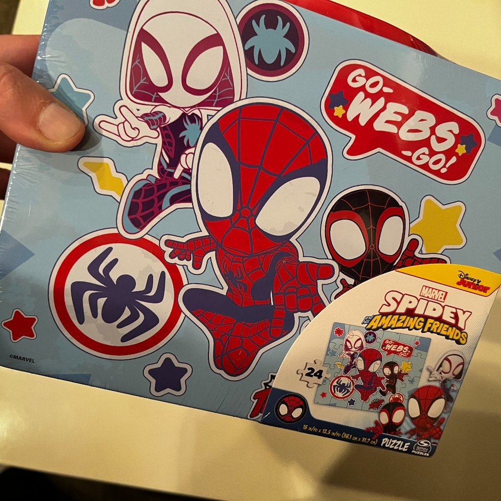 Marvel -Spidey - Disney Junior Lunchbox Puzzle - 24 pieces - NEW (home/puzzle)‎